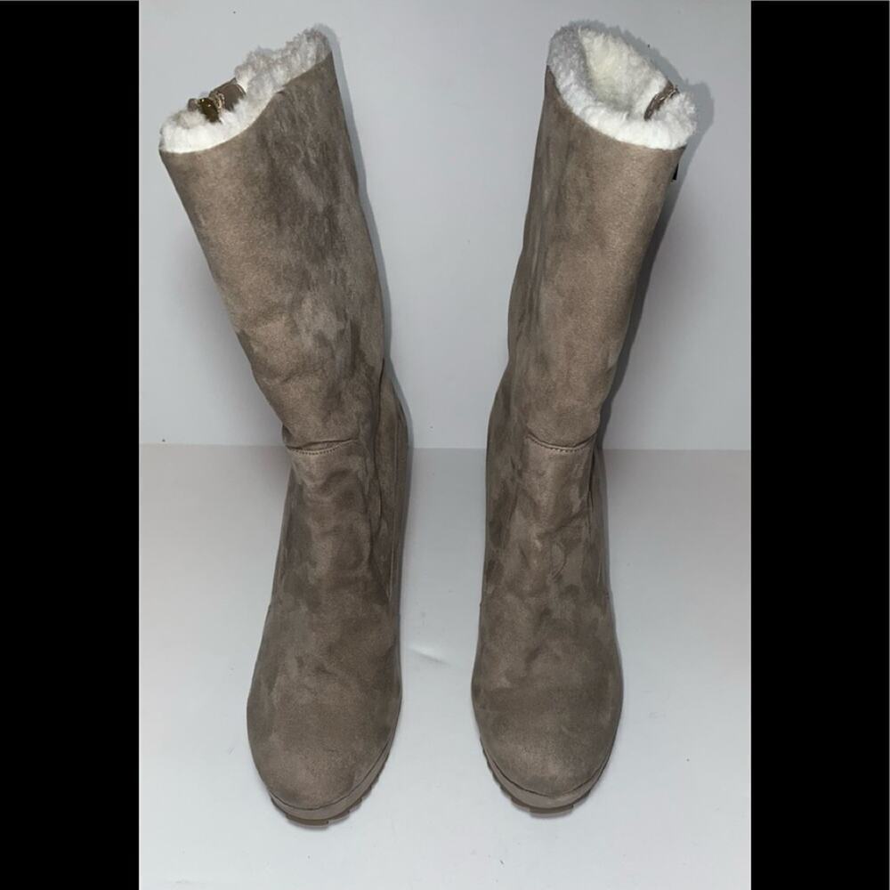 JUICY COUTURE WOMENS ZIP BOOT WITH SHERPA SIZE 7M